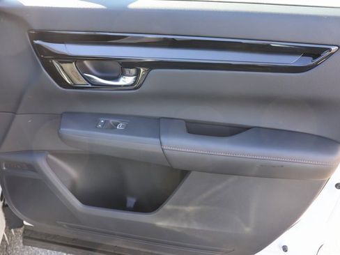 Used 2025 Honda CR-V Sport Touring image 28