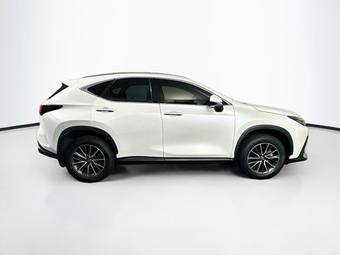 Used 2024 Lexus NX 250 FWD w/ Towing Package (2000 Lbs) image 10