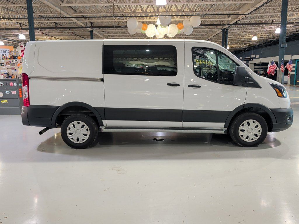 Used 2025 Ford Transit 250 Low Roof w/ Exterior Upgrade Package RWD image 5