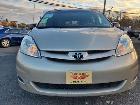 Used 2009 Toyota Sienna LE image 8