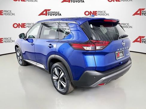 Used 2023 Nissan Rogue SL image 5
