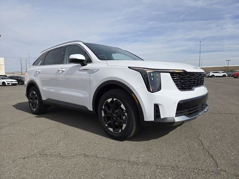 New 2026 Kia Sorento S w/ S Panoramic Sunroof Package FWD image 2