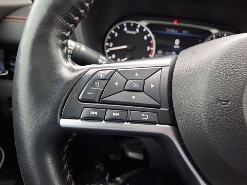 Used 2022 Nissan Sentra SR w/ SR Premium Package image 22