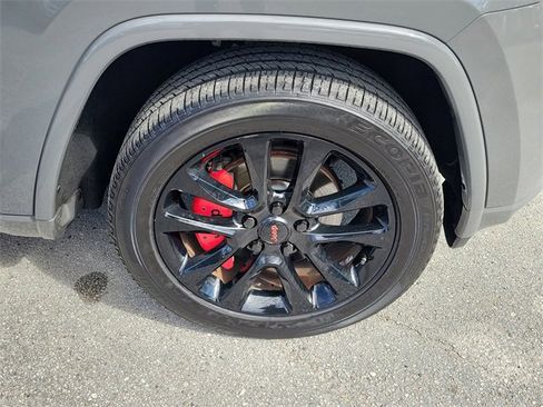 Used 2019 Jeep Grand Cherokee Altitude image 7