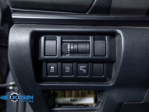 Used 2022 Subaru Crosstrek 2.5i Sport w/ Moonroof Package image 13