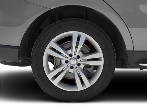 Used 2012 Mercedes-Benz ML 350 BlueTEC 4MATIC image 11