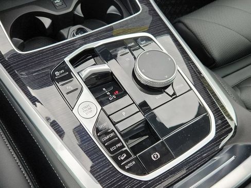 Used 2026 BMW X5 xDrive40i w/ M Sport Package AWD/4WD image 18
