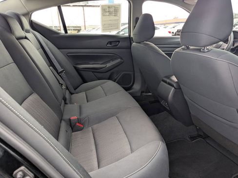 Used 2025 Nissan Altima 2.5 SV AWD/4WD image 30