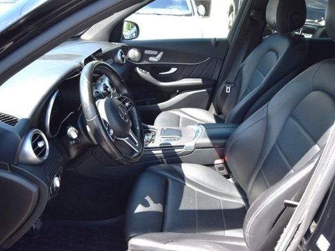 Used 2021 Mercedes-Benz GLC 300 4MATIC w/ AMG Line image 19