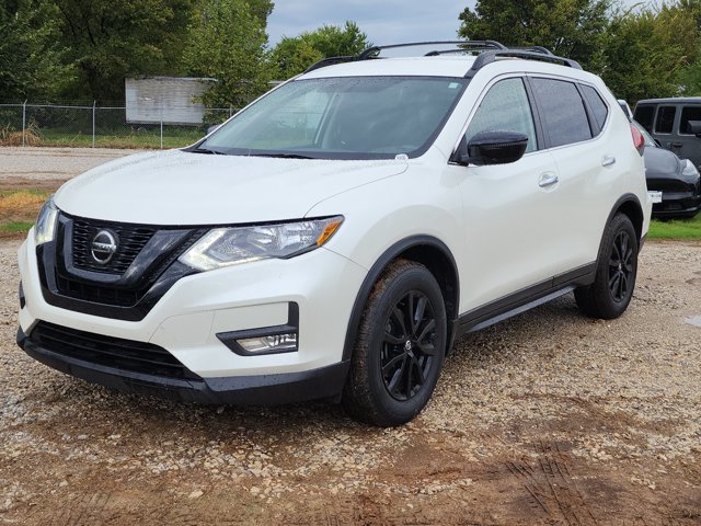 Used 2018 Nissan Rogue SV FWD image 3