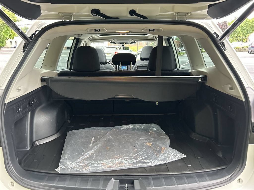 Certified 2023 Subaru Forester Premium AWD/4WD image 27