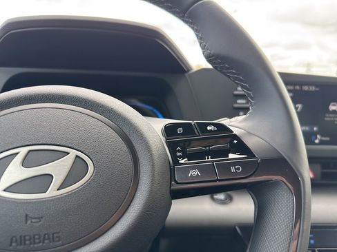 New 2025 Hyundai Elantra Sport image 32