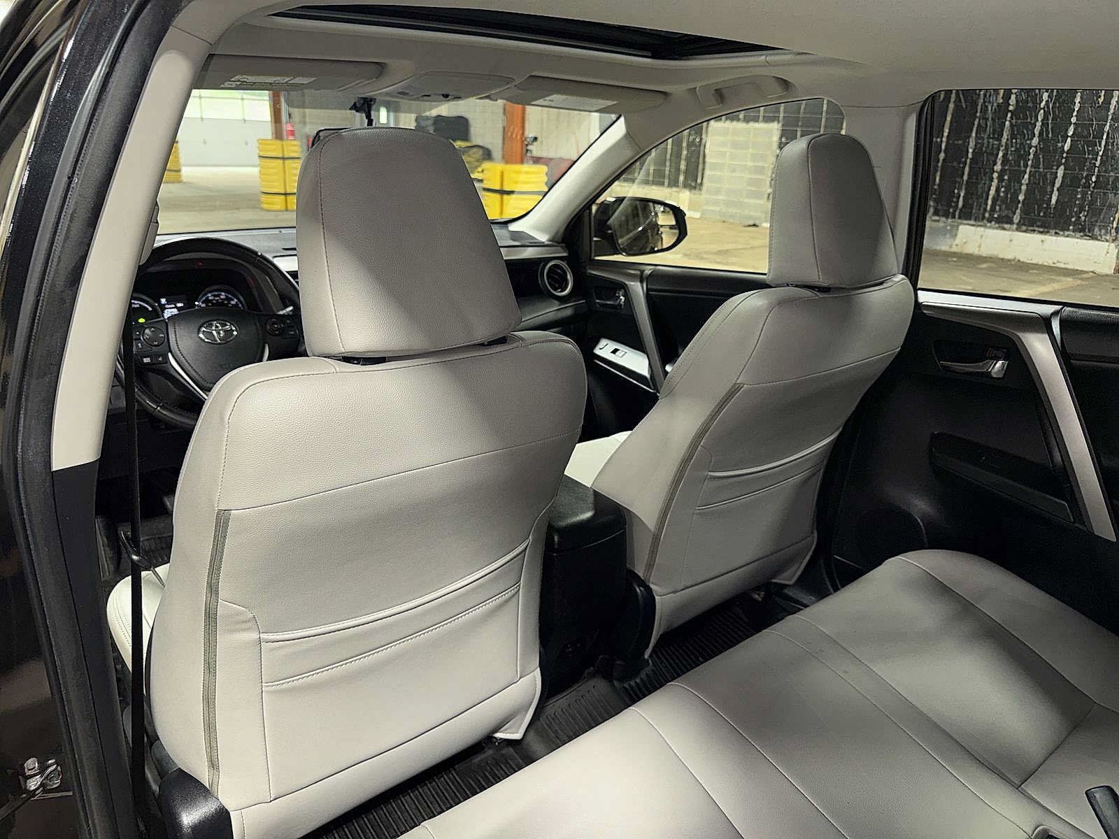 Certified 2016 Toyota RAV4 XLE AWD/4WD image 28