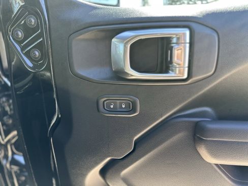 New 2025 Jeep Wrangler Sport S image 31