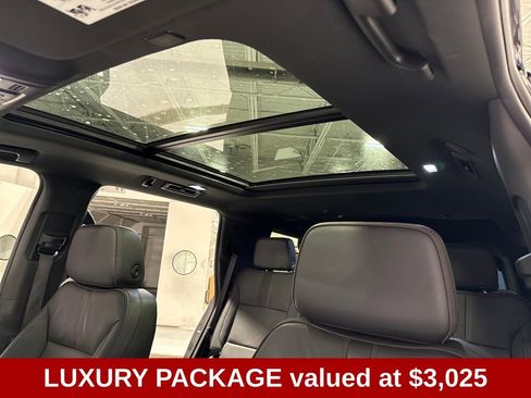 Used 2024 Chevrolet Tahoe RST w/ Luxury Package AWD/4WD image 3
