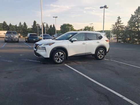 Used 2023 Nissan Rogue SV w/ SV Premium B Package AWD/4WD image 10