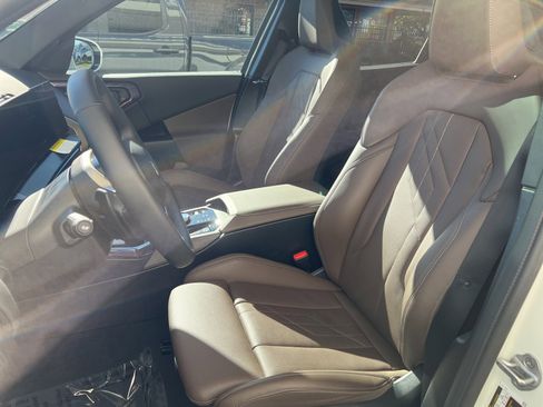 Used 2025 BMW X3 xDrive30i w/ M Sport Package image 17