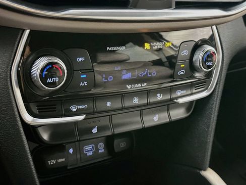 Used 2020 Hyundai Santa Fe SEL w/ Convenience Package AWD/4WD image 18
