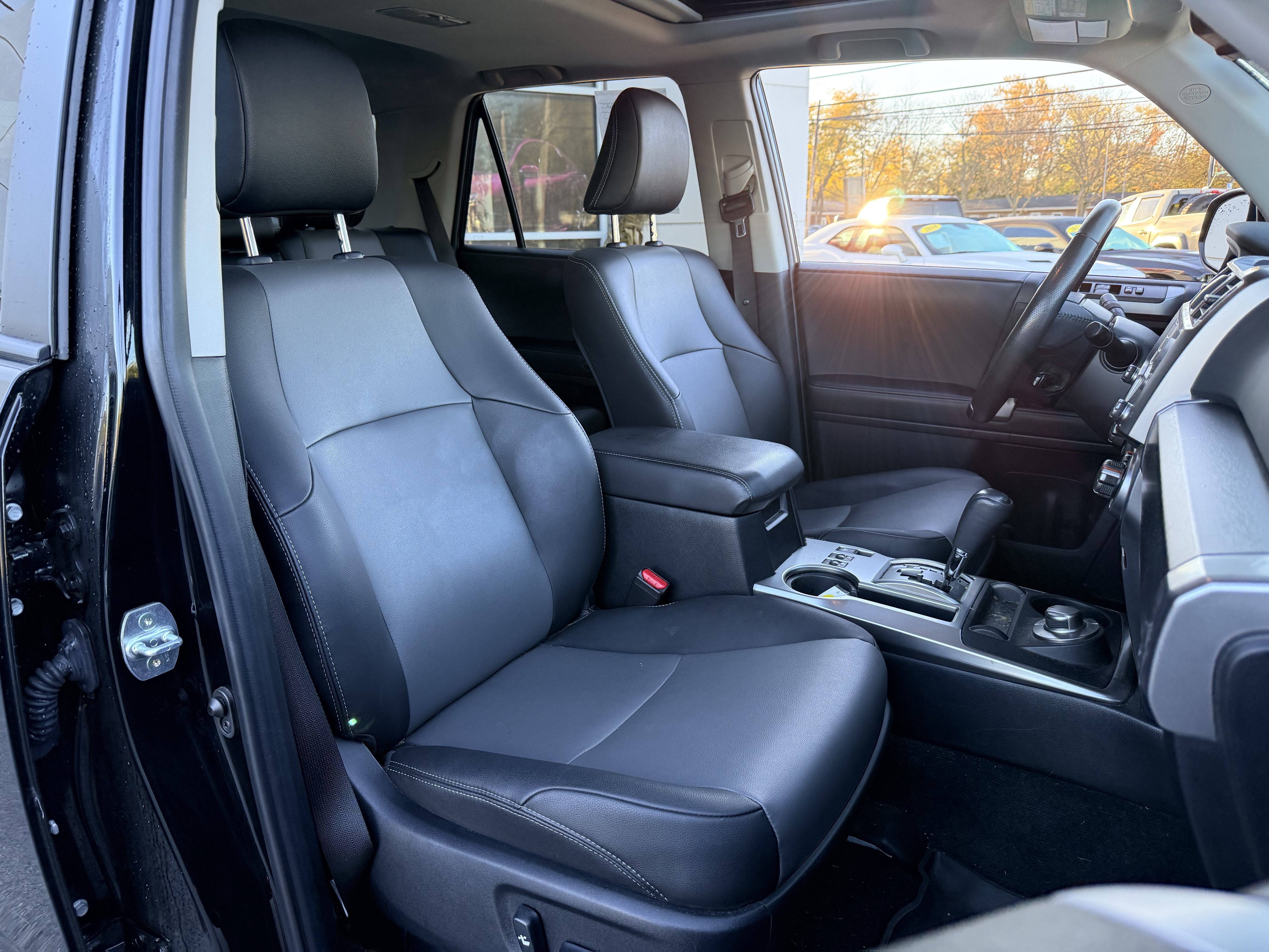 Used 2024 Toyota 4Runner SR5 Premium w/ Moonroof Package AWD/4WD image 12