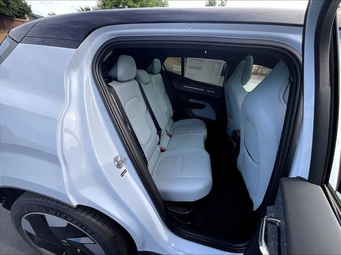 New 2026 Volvo EX30 Ultra w/ Protection Package Premier image 27