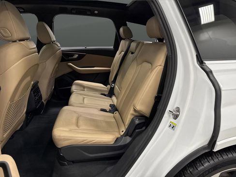 Used 2022 Audi Q7 3.0T Prestige w/ Prestige Package image 32