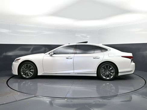 Used 2020 Lexus LS 500 w/ Interior Upgrade Package image 4