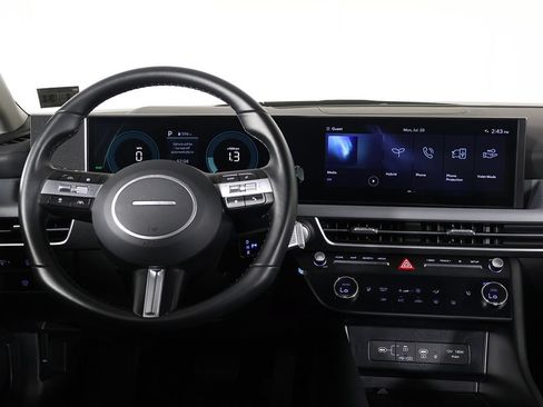 Used 2025 Hyundai Sonata SEL FWD image 37