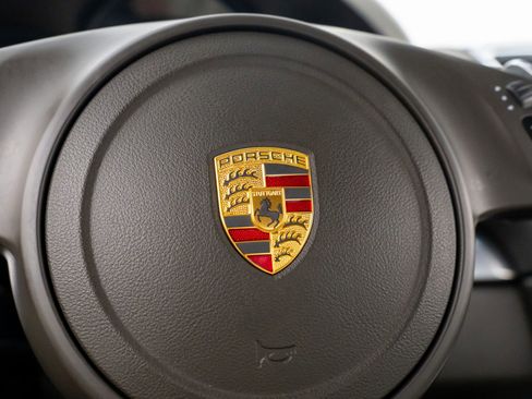 Used 2016 Porsche Cayman S image 25