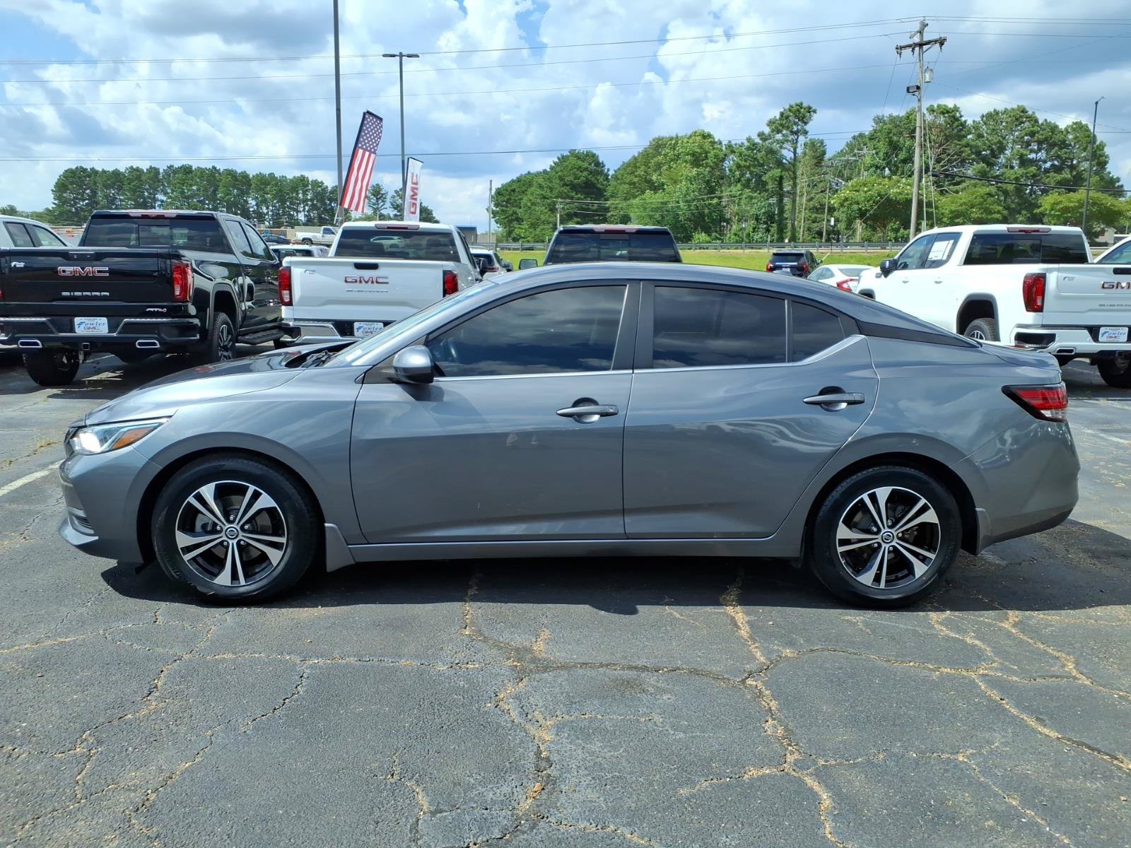 Used 2021 Nissan Sentra SV FWD image 1