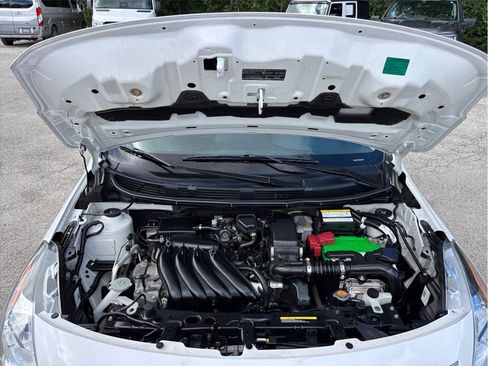 Used 2016 Nissan Versa SV FWD image 31