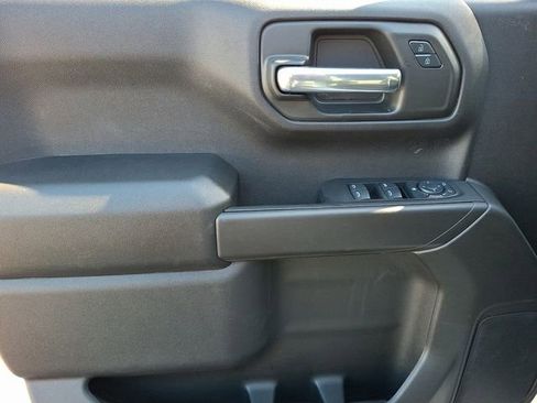 Used 2024 Chevrolet Silverado 1500 Custom Trail Boss w/ Dark Appearance Package image 15