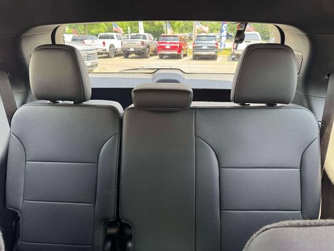 Used 2026 Chevrolet Traverse LT AWD/4WD image 15