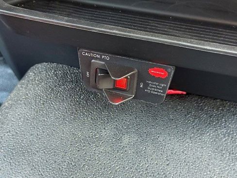 New 2025 Ford F550 4x4 Regular Cab Super Duty image 28