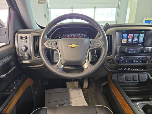 Used 2018 Chevrolet Silverado 1500 High Country w/ High Desert Package AWD/4WD image 18