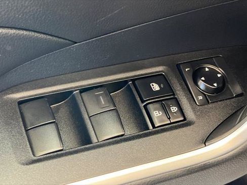 Certified 2021 Toyota RAV4 LE AWD/4WD image 13