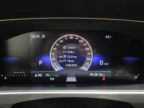 Used 2024 Volkswagen Tiguan SE image 11