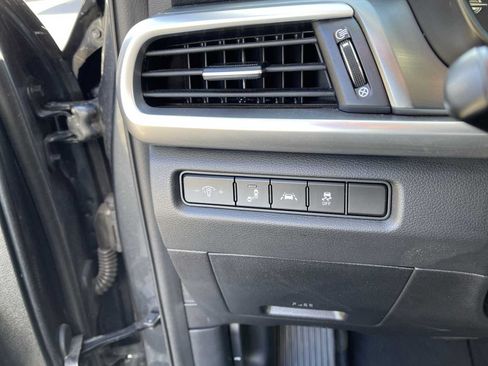 Used 2021 Kia Telluride LX AWD/4WD image 25