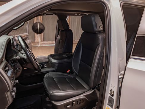 Used 2021 Chevrolet Tahoe LT w/ LT Signature Plus Package image 21