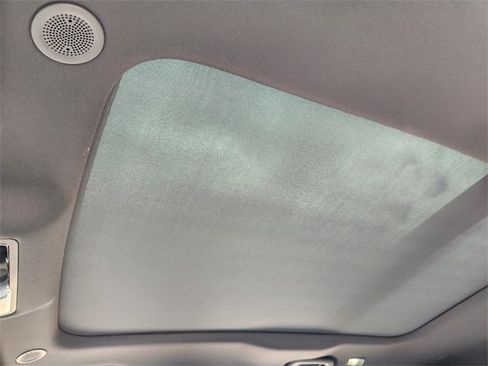 Used 2026 Jaguar F-PACE R-Dynamic S image 19