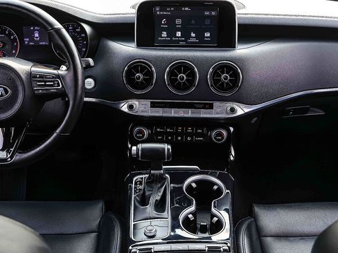 Used 2019 Kia Stinger AWD/4WD image 10