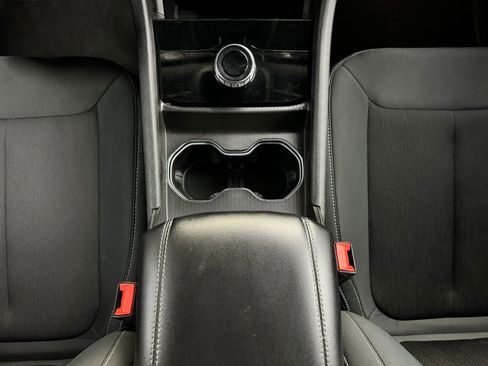 Used 2023 Jeep Grand Cherokee Laredo image 21