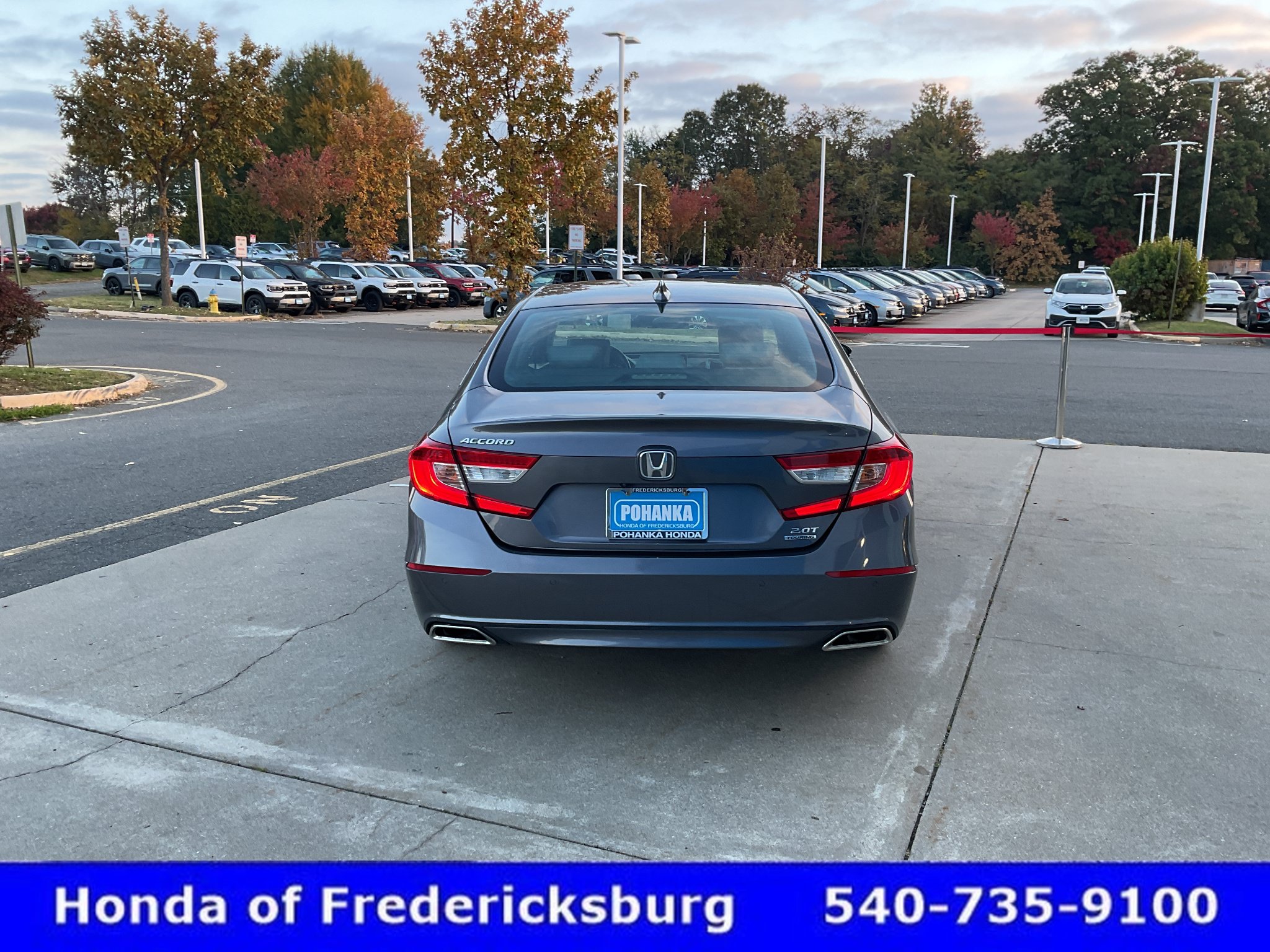 Used 2018 Honda Accord Touring image 5