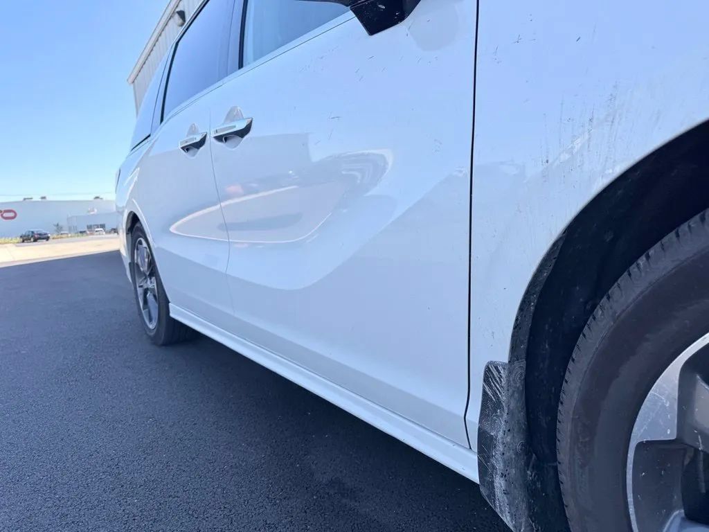 Used 2022 Honda Odyssey Elite image 11