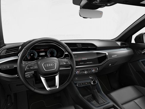 Used 2024 Audi Q3 2.0T Premium Plus AWD/4WD image 3