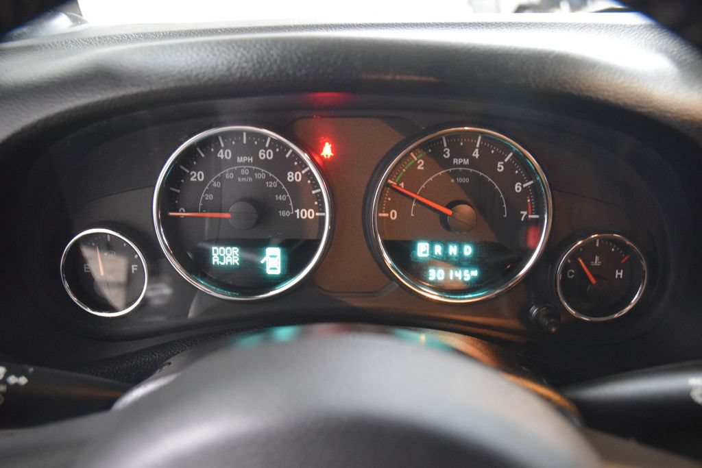 Used 2017 Jeep Wrangler Unlimited Rubicon w/ Connectivity Group AWD/4WD image 43