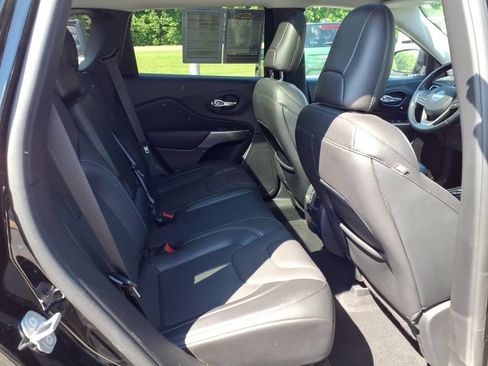 Used 2021 Jeep Cherokee Limited AWD/4WD image 12