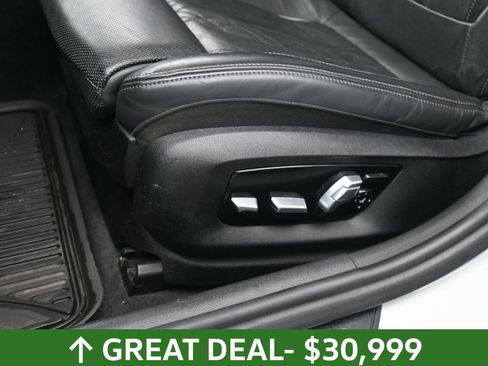 Used 2018 BMW M550i xDrive image 26