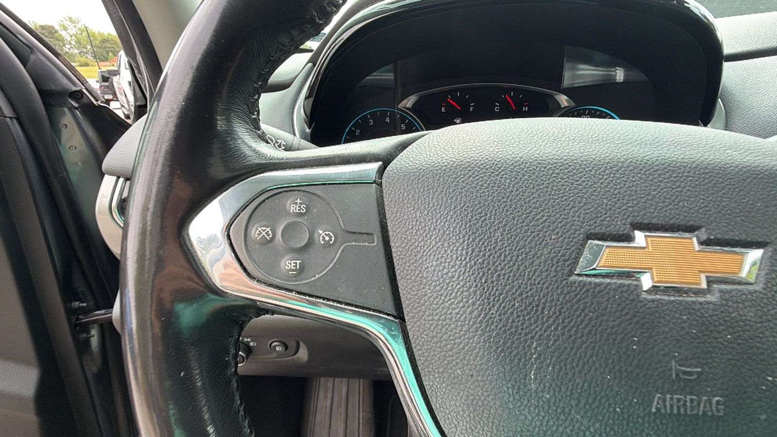 Used 2019 Chevrolet Traverse LT w/ LT Premium Package FWD image 30