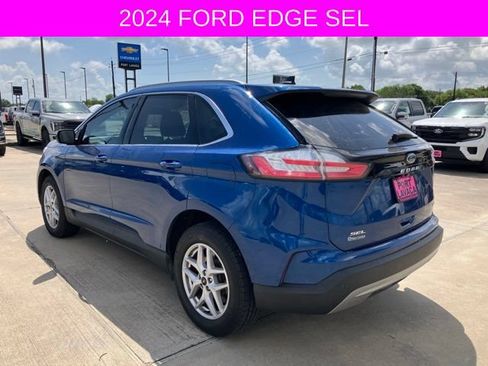 Used 2024 Ford Edge SEL w/ Convenience Package AWD/4WD image 5