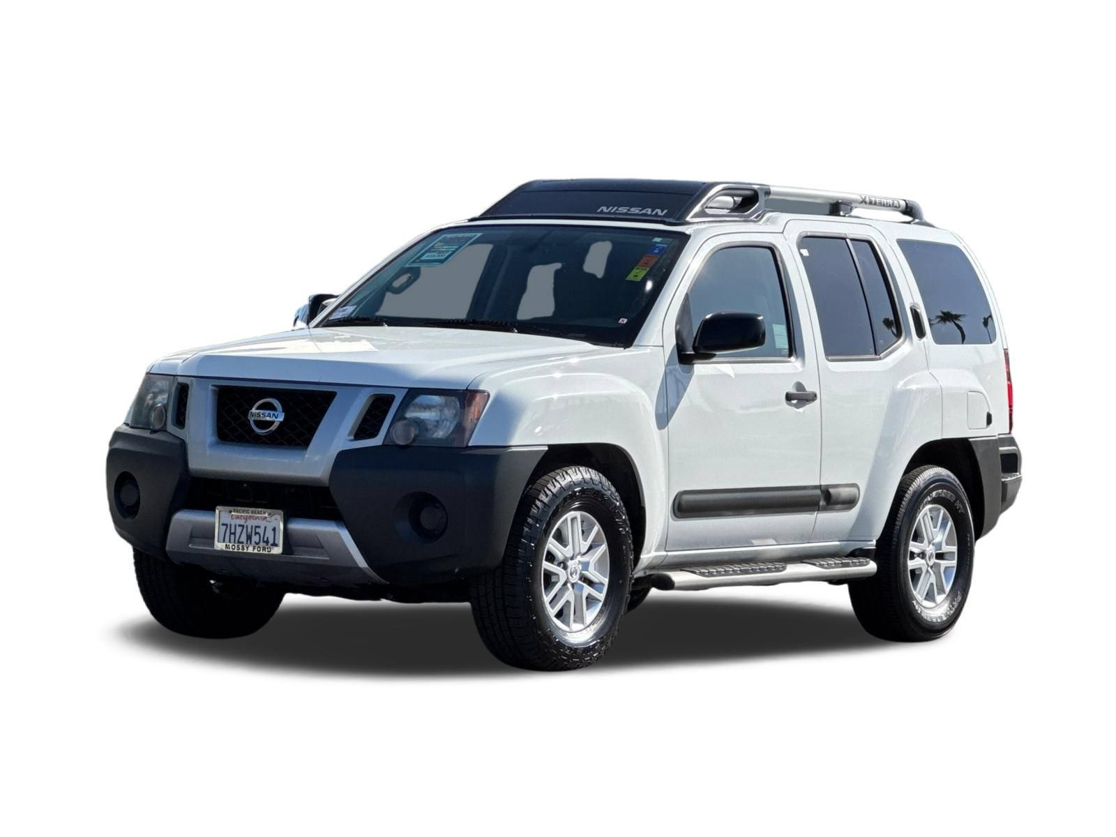 Used 2015 Nissan Xterra S RWD image 1